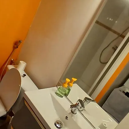 2 Ou 3 Personnes Renove Dans Calme ! *